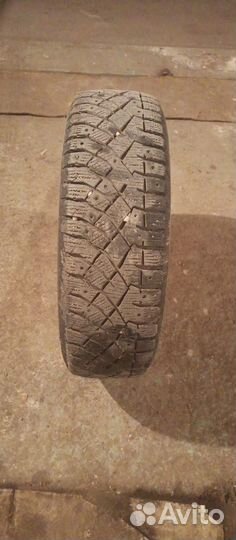 R14 Nitto Therma Spike 175/70, PCD 5x100 DIA 57.1