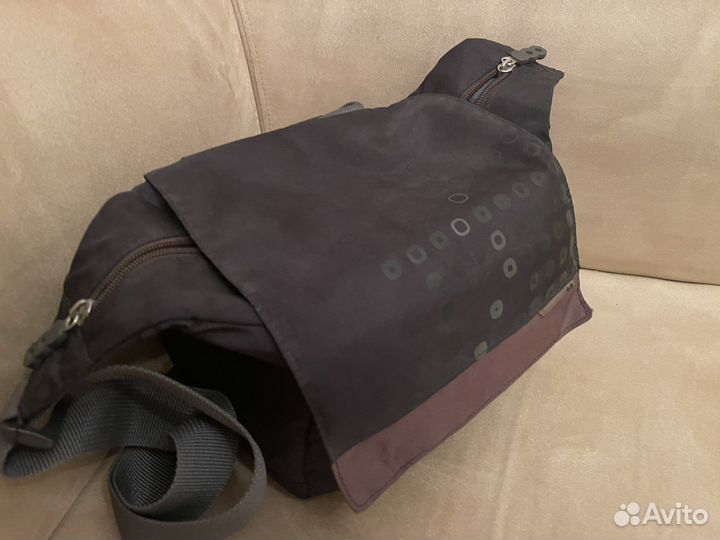 Зеркальный фотоаппарат новый + оптика