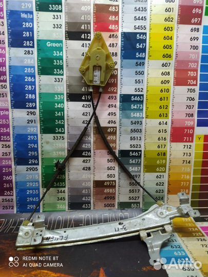 Стеклоподъемник задний правый Renault Fluence 2011