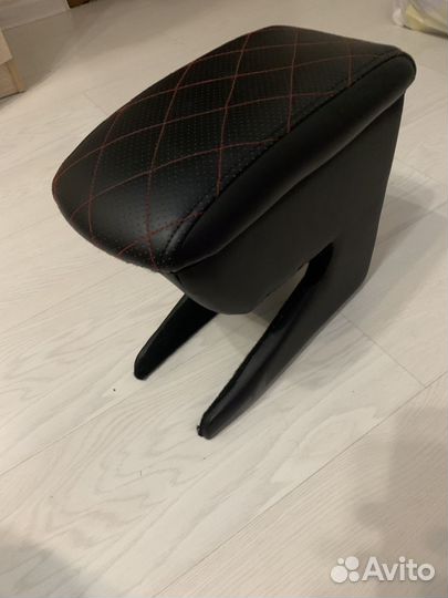 Подлокотник для LADA granta