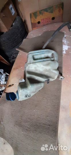 Бачок омывателя Ауди а6 с5