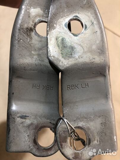 Петли капота Hyundai Solaris 2013 г.в