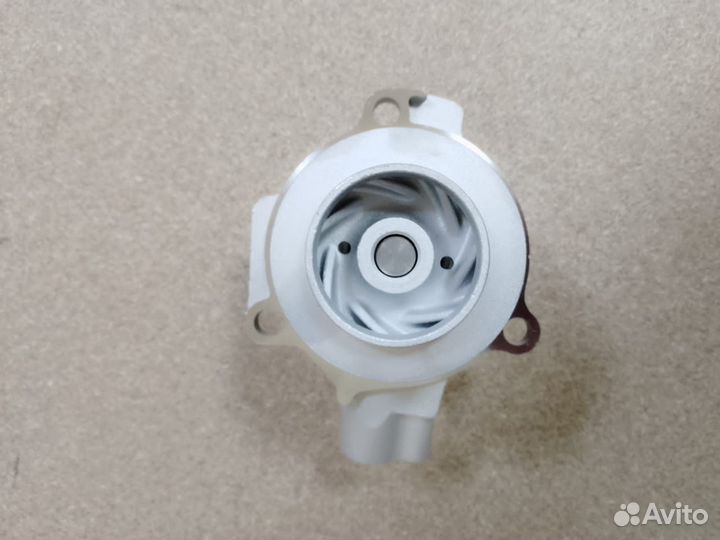 Помпа volkswagen B8