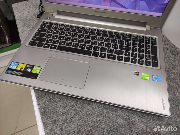 Стильный ноутбук Lenovo i3-3110M GT740M