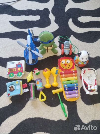 Развивающие игрушки пакетом