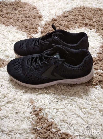 Кроссовки Demix