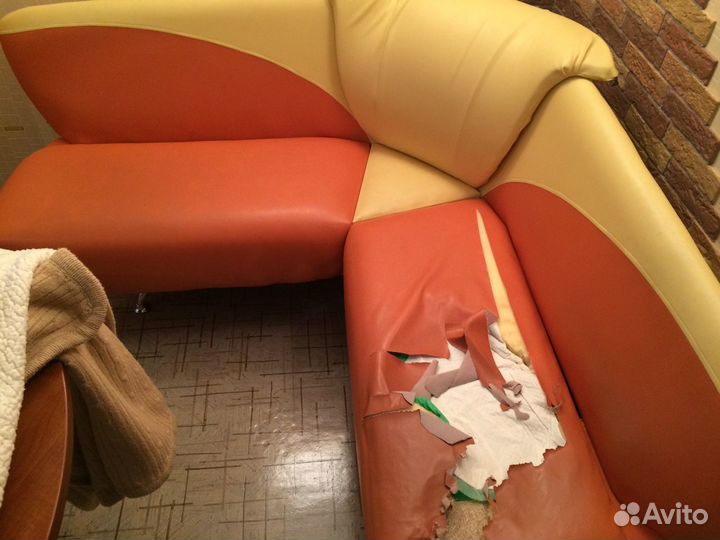 Перетяжка мягкой мебели