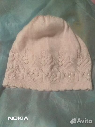 Бесплатно.шапочки девочке8-10 лет