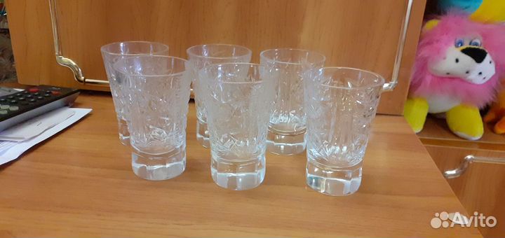 Стопки хрустальные (рюмки), кружки, стаканы