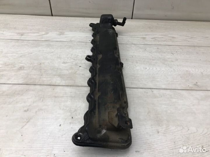 Клапанная крышка правая Mitsubishi Carisma DA2A