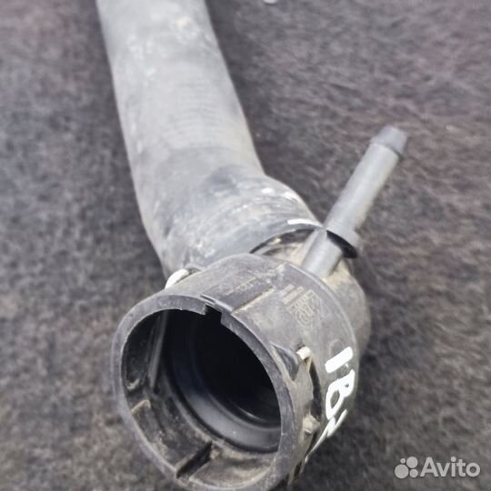 Патрубок охлаждения Seat Ibiza