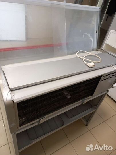 Холодильная витрина