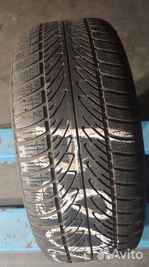 Goodyear UltraGrip Performance 225/50 R17 94H