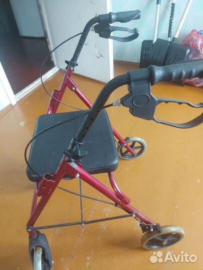 Ходунки для инвалидов