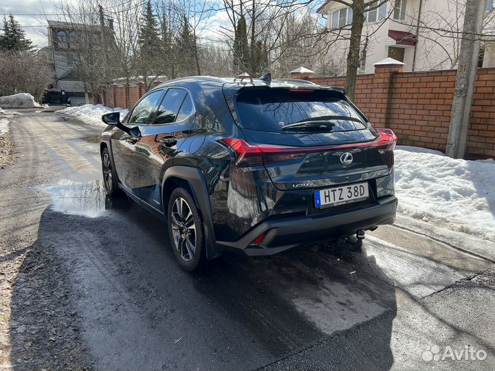 Lexus UX 2.0 CVT, 2020, 86 780 км