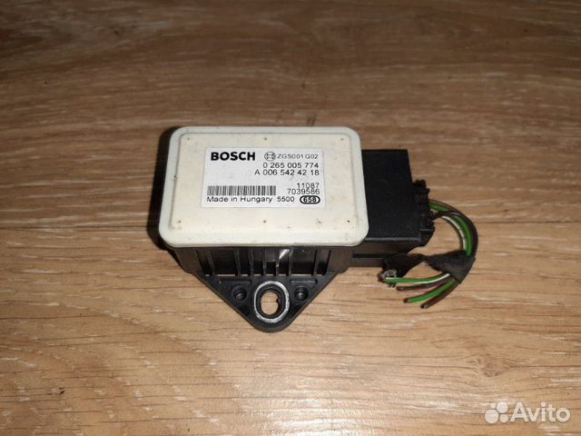 Датчик ускорения Mercedes-Benz Sprinter W906