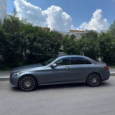 Mercedes-Benz C-класс 2.0 AT, 2017, 200 000 км