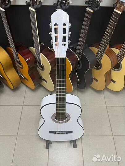 Классическая гитара Белая 4/4 Новая