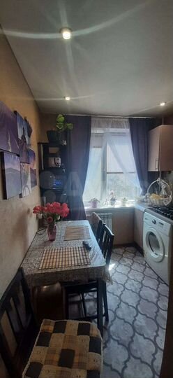 3-к. квартира, 60 м², 2/5 эт.