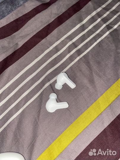 Беспроводные наушники jbltws 200