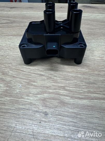 Катушка зажигания Ford Focus 2 / Ford Fusion