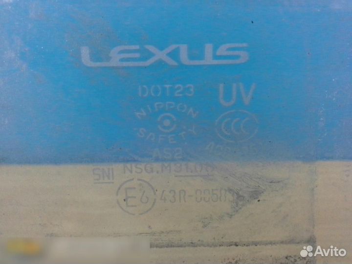 Стекло двери задней правой Lexus IS 250 350 2005-2