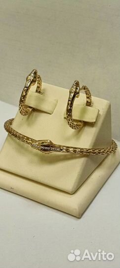 Золотые серьги