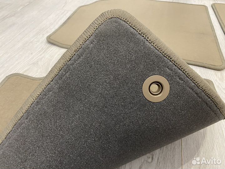 Оригинальные текстильные ковры Toyota Avensis 3