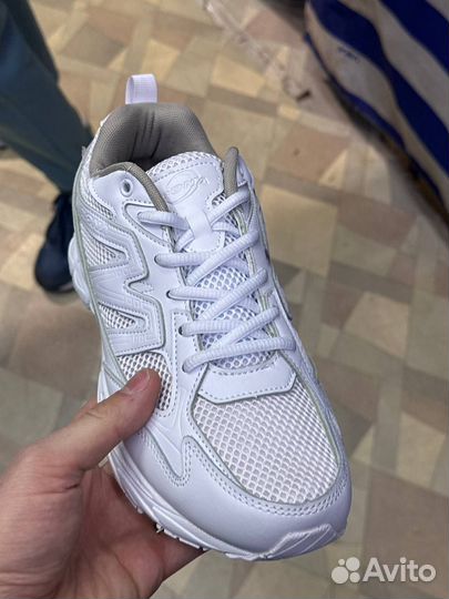 Мужские кроссовки bona новые 41-46