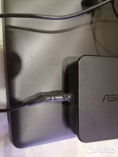 Ноутбук Asus X550C