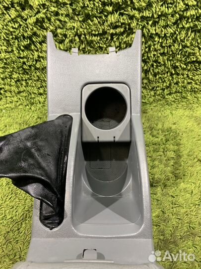 Подлокотник Chevrolet Lacetti J200