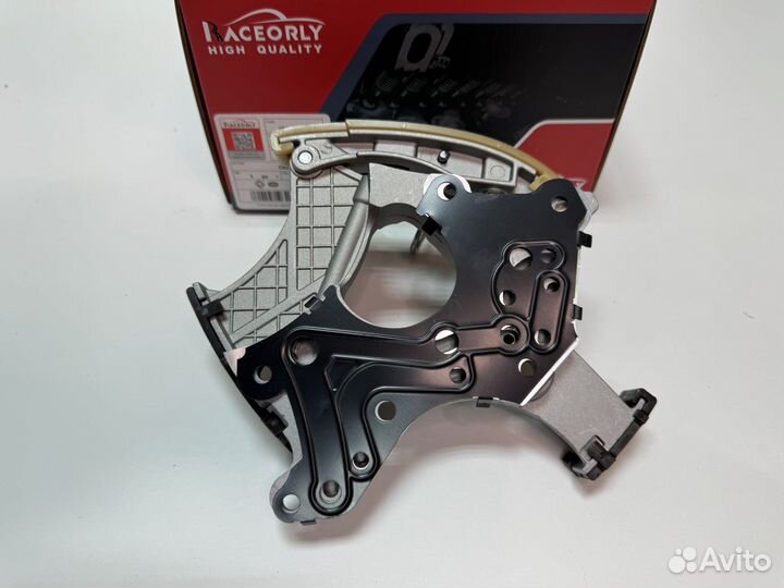 Натяжитель цепи грм Seat 06E109218H