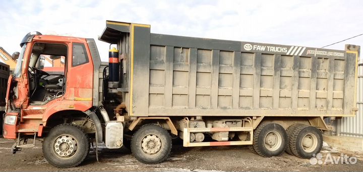 Самосвал FAW J6, 2023