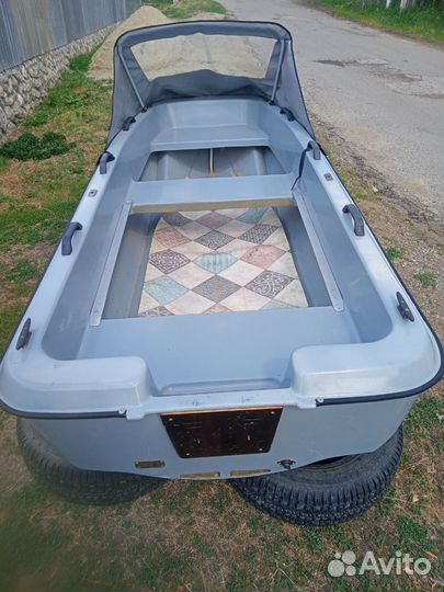 Стеклопластиковая лодка Кайман 300