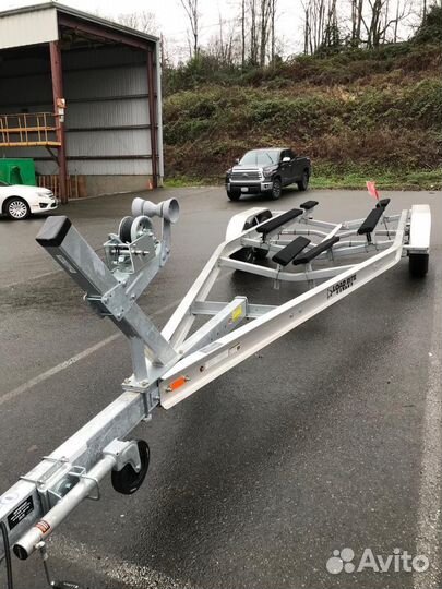 Лодочный прицеп Venture Com 6000