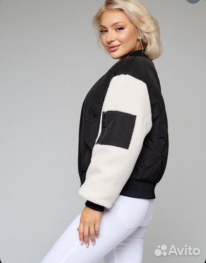 Теплый бомбер женский новый