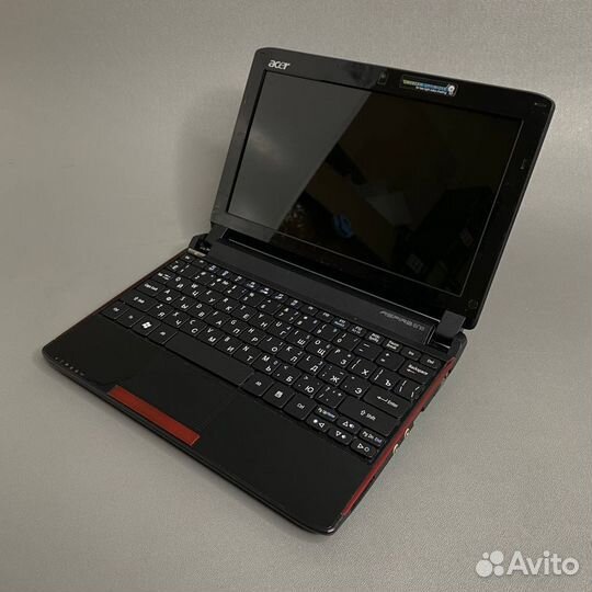 10.1'' Ноутбук Acer Aspire One 532H-2BRK красный