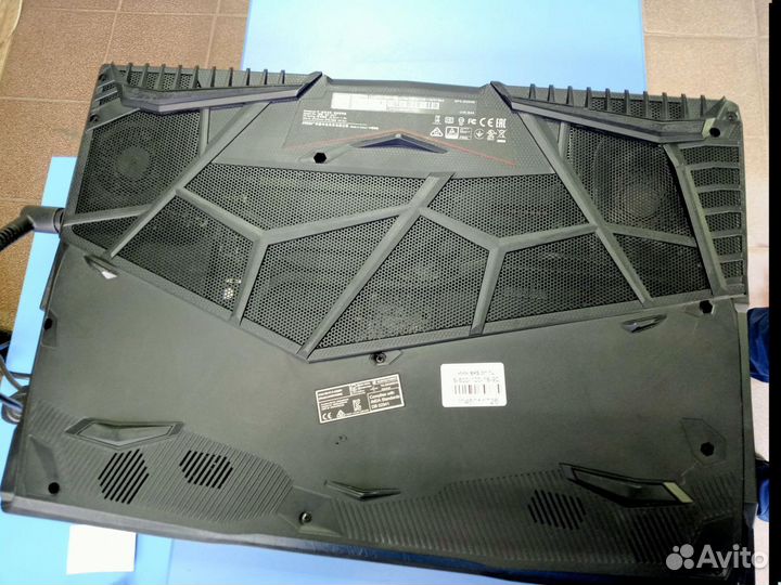 Ноутбук Msi Leopard Gp65 10Sfk-204Ru