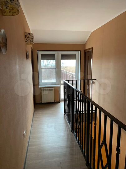 Дом 195 м² на участке 4 сот.