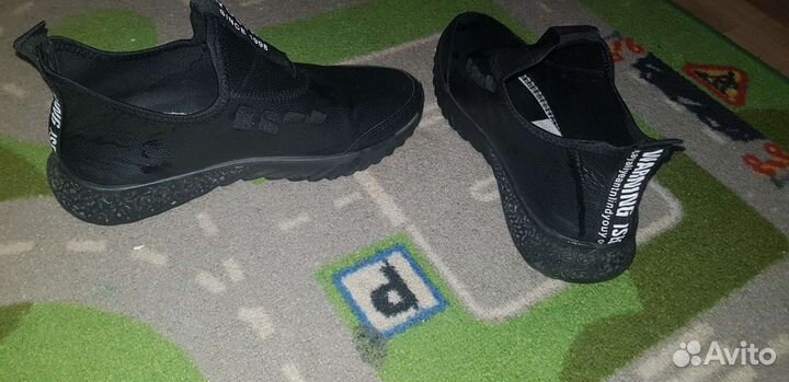 Кроссовки кеды