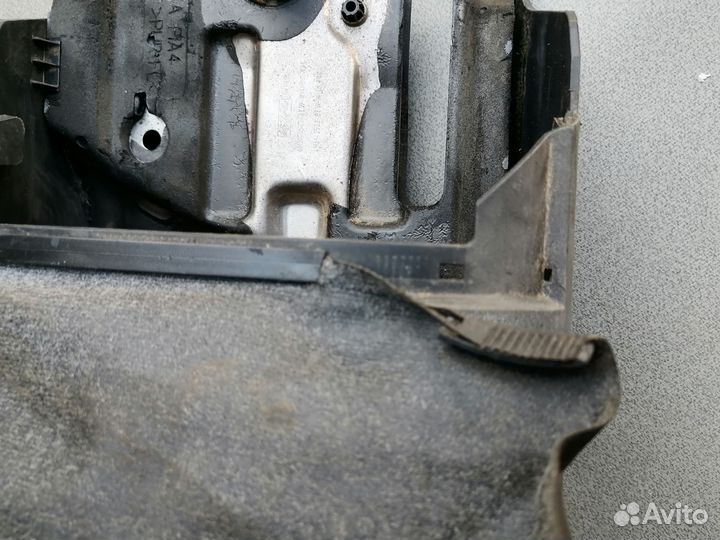 Кожух рулевой колонки для Ford Focus II 2005-2008