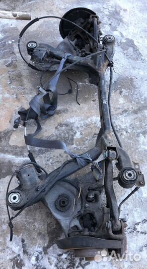 Задняя балка голая audi A4 B6 (ауди А4 Б6)