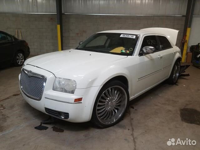 Разбор на запчасти Chrysler 300C 2004-2011