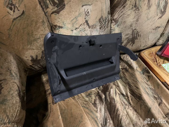 Бардачок Renault Logan