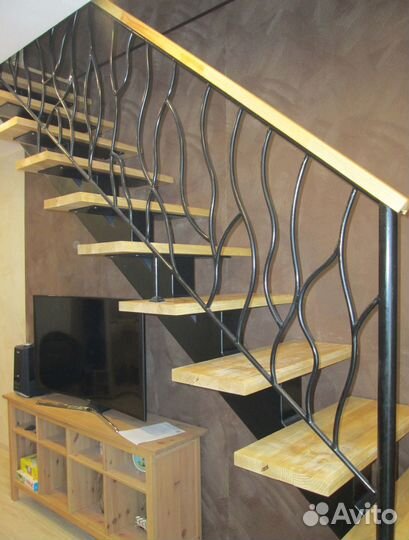 Металлокаркас Забежной Лестницы в Дом