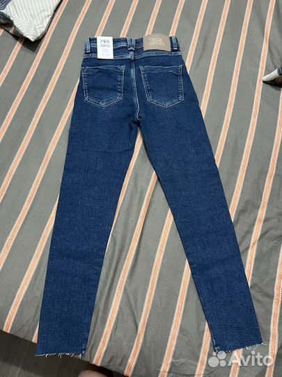 Джинсы zara