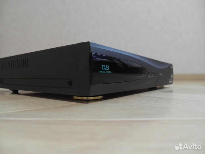 Спутниковый ресивер humax vaci-5300