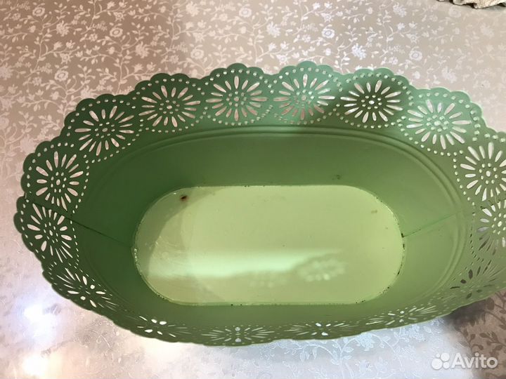 Кашпо для цветов металлические