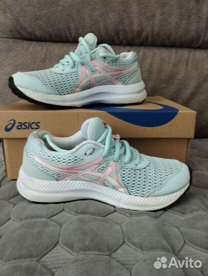 Кроссовки для девочки