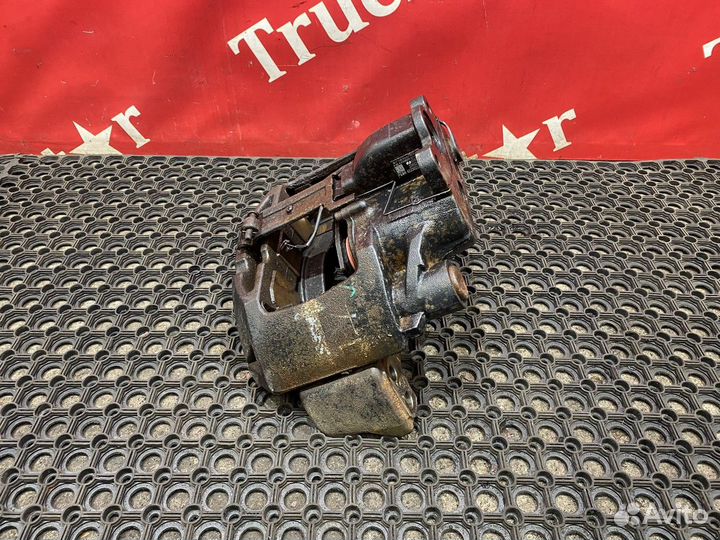 Суппорт передний левый 2023г. Shacman SX4188YY381